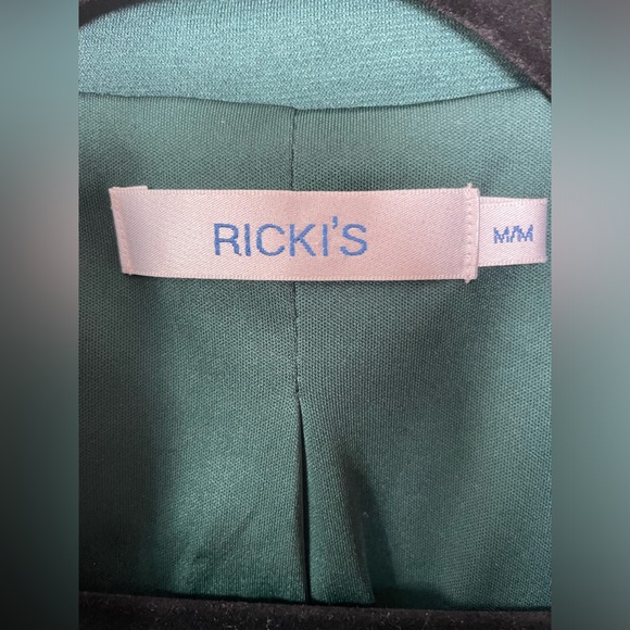 Rickis hunter green 3/4 sleeve single button up blazer - Picture 4 of 8